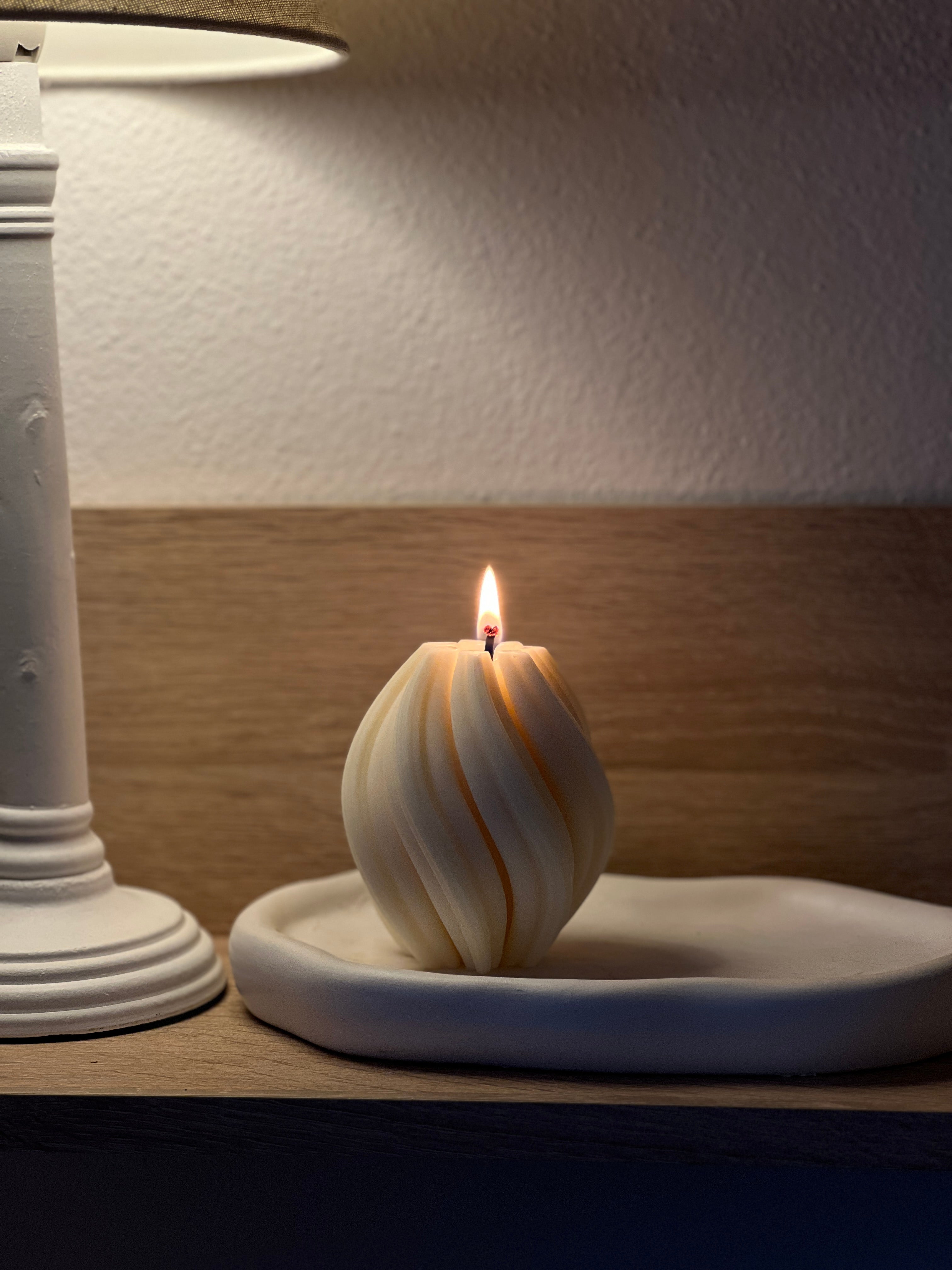 Swirl Kerze (Größe S)