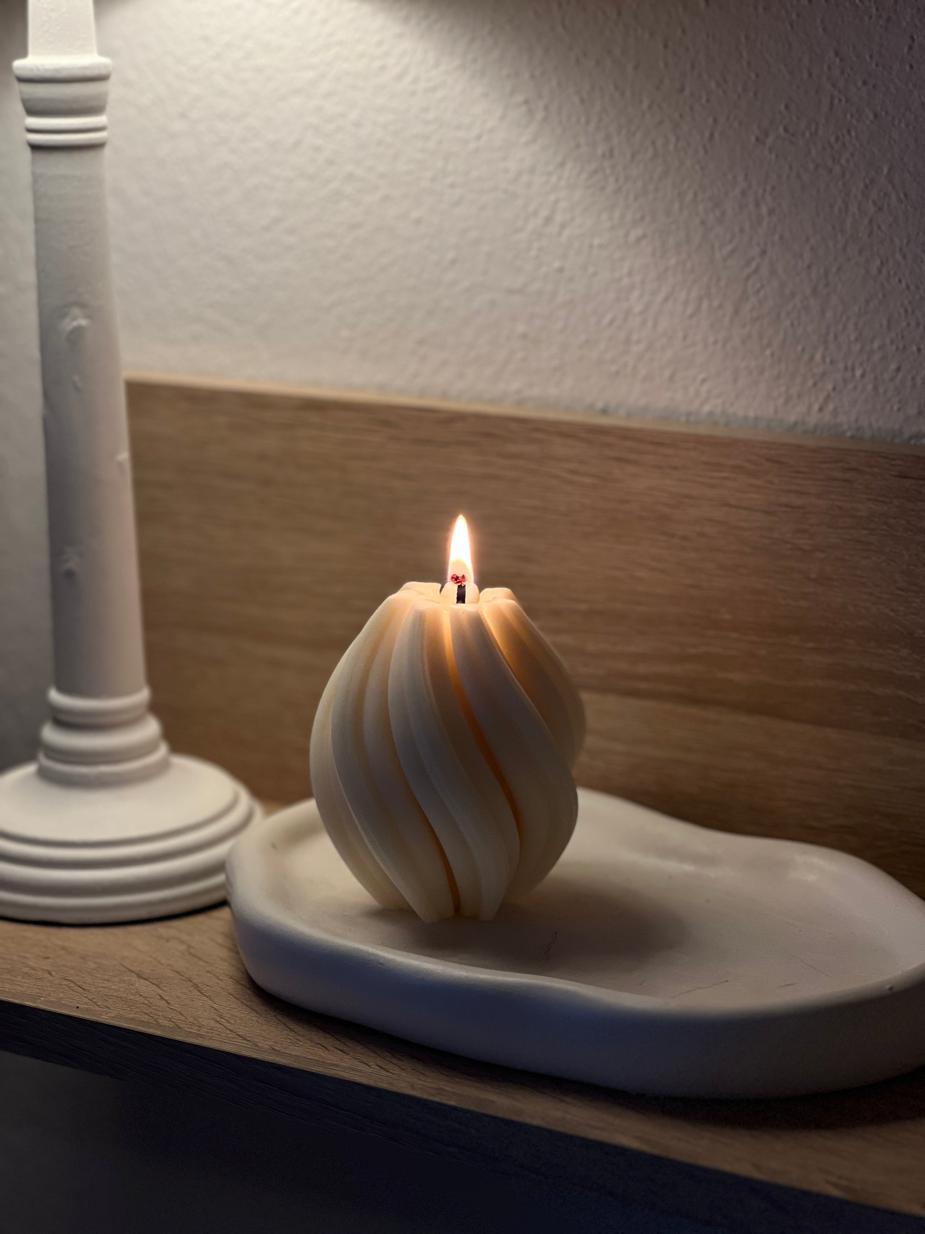 Swirl Kerze (Größe S)